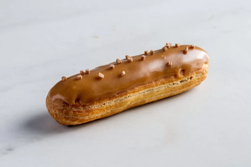 אקלר קרמל מלוח וקפה