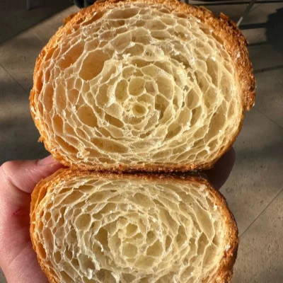 קרואסון חמאה קלאסי